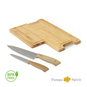 Tabla de bamboo con set de cuchillos